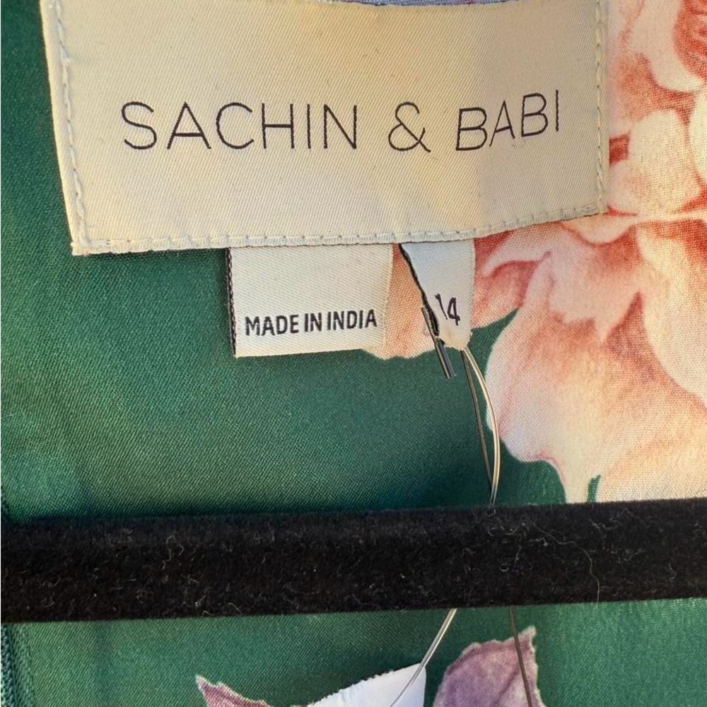 Sachin + Babi Emerald Green Floral Scoop-Neck Sheath Dress - Picture 6 of 9